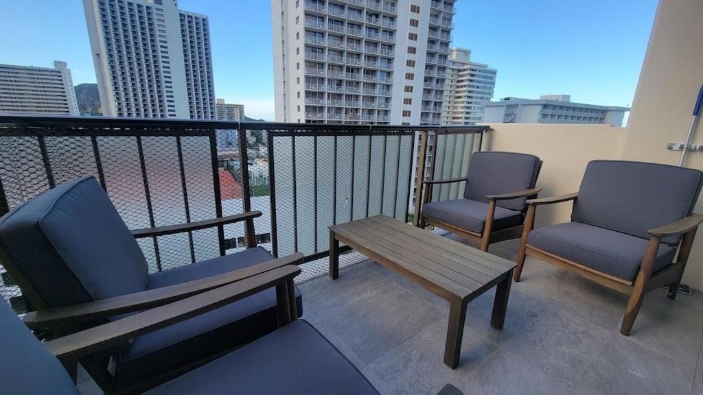 Waikiki Condo 2 Bedrooms 2 Bathrooms With 1 Free Parking Space Honolulu Extérieur photo