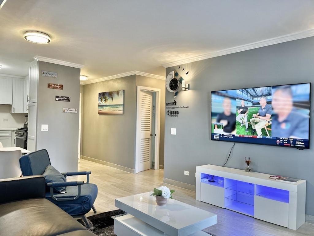 Waikiki Condo 2 Bedrooms 2 Bathrooms With 1 Free Parking Space Honolulu Extérieur photo